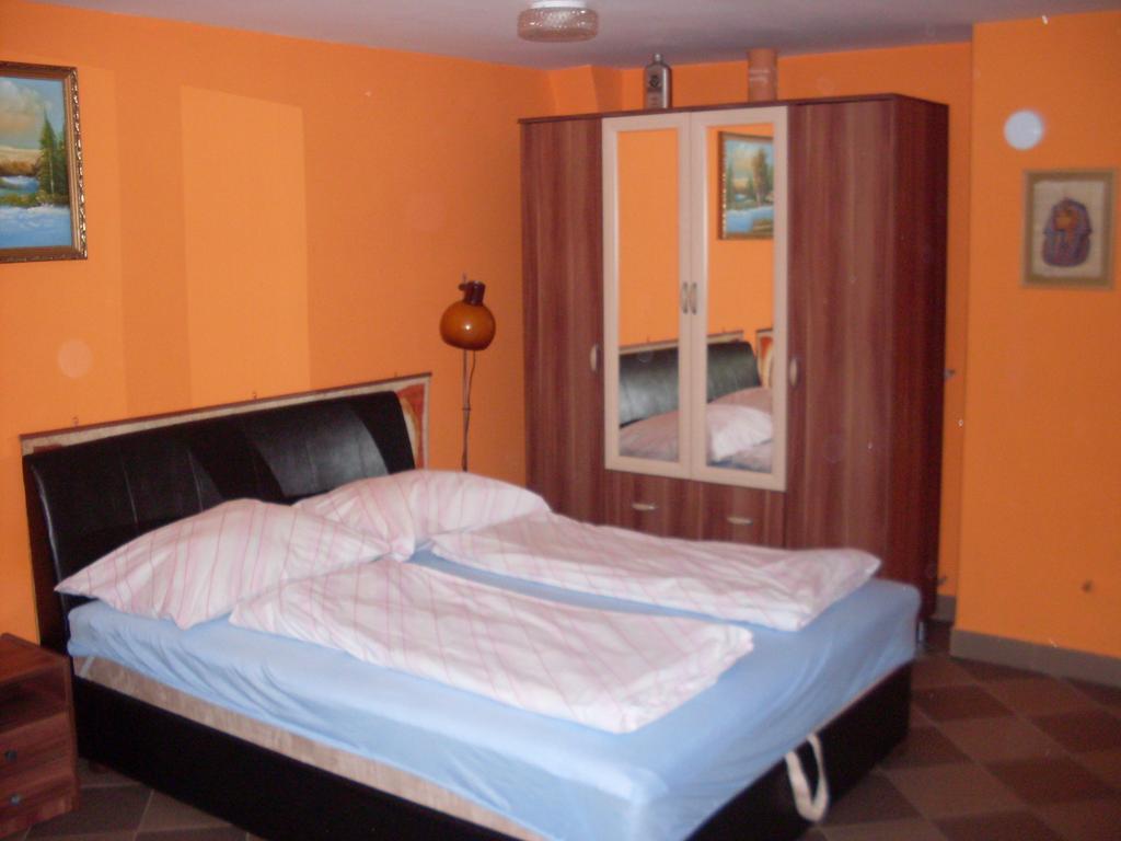 Lala Apartmanok Balatonboglar Ngoại thất bức ảnh