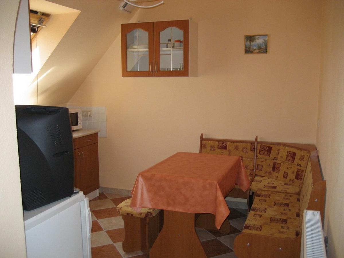 Lala Apartmanok Balatonboglar Ngoại thất bức ảnh