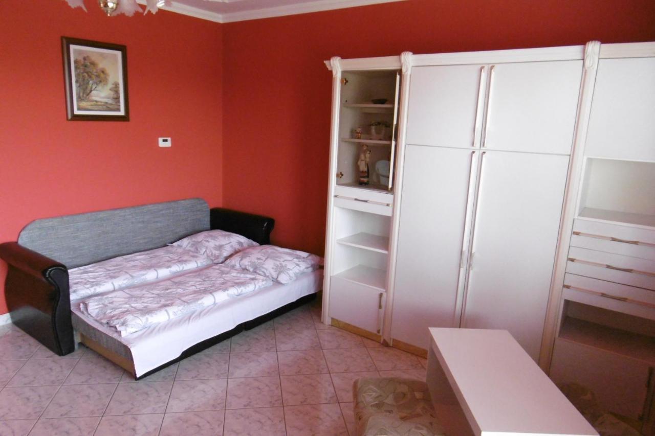 Lala Apartmanok Balatonboglar Ngoại thất bức ảnh